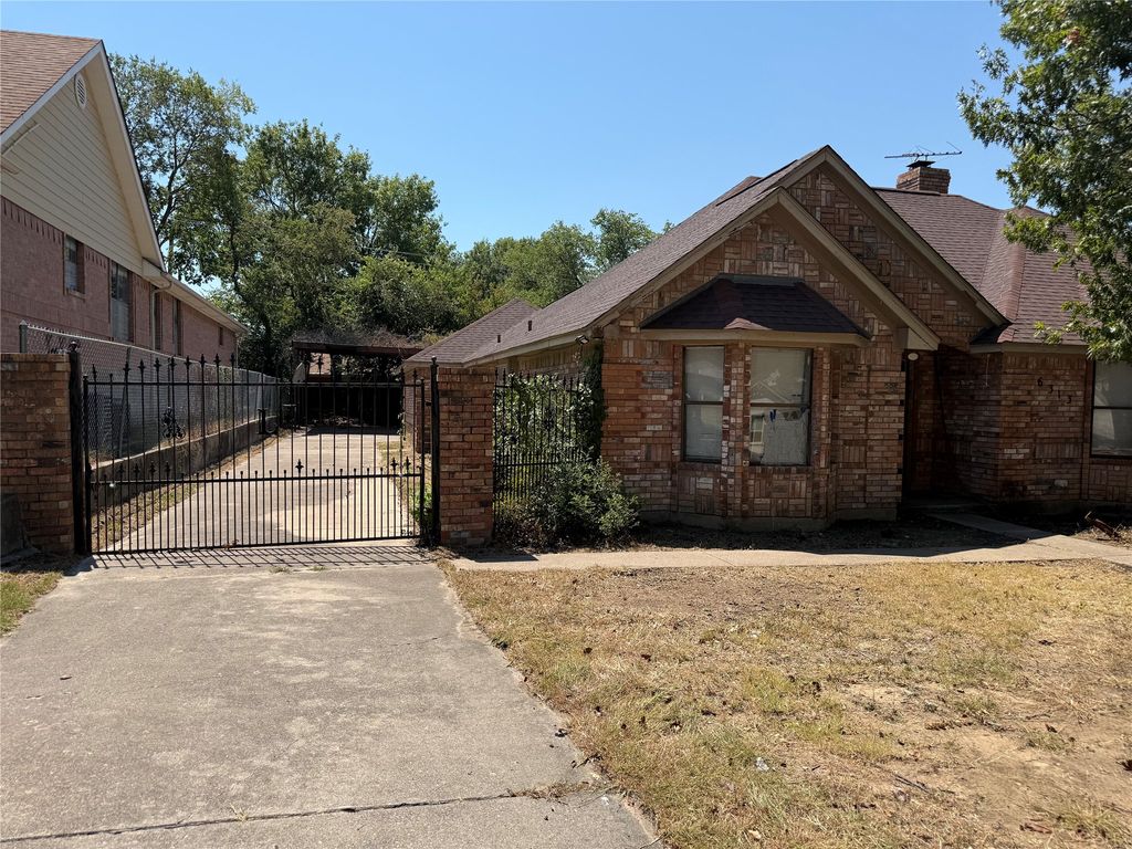 6313 Overlake Drive, Fort Worth, TX 76135 — photo 2