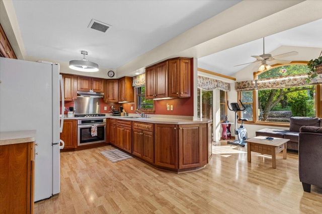 N83W14201 Menomonee AVENUE, Menomonee Falls, WI 53051