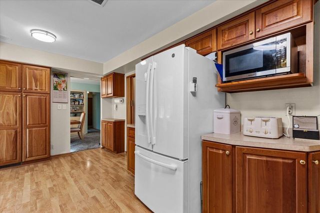 N83W14201 Menomonee AVENUE, Menomonee Falls, WI 53051
