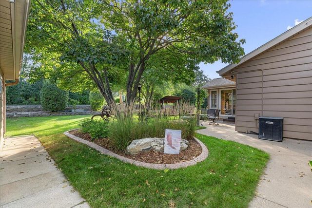 N83W14201 Menomonee AVENUE, Menomonee Falls, WI 53051