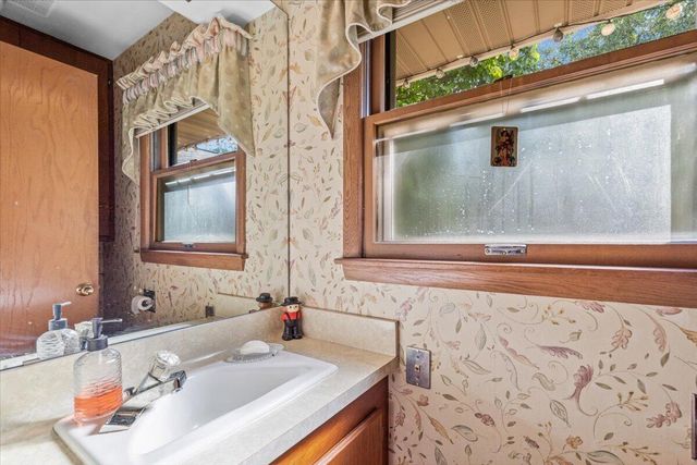 N83W14201 Menomonee AVENUE, Menomonee Falls, WI 53051