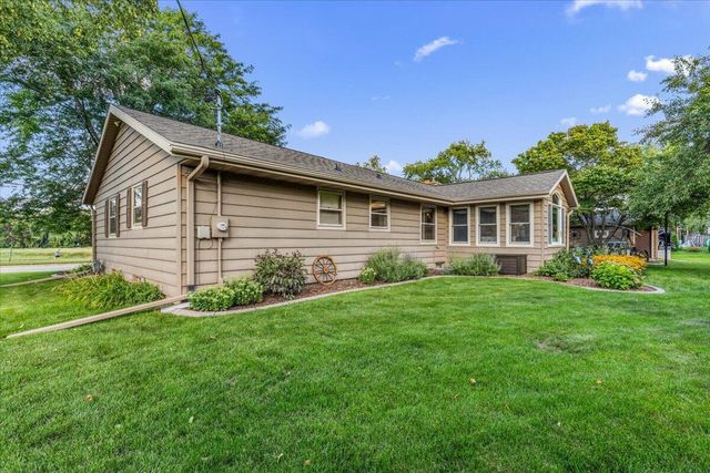 N83W14201 Menomonee AVENUE, Menomonee Falls, WI 53051