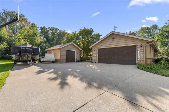 N83W14201 Menomonee AVENUE, Menomonee Falls, WI 53051