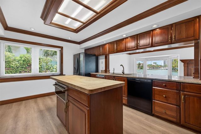 3111 WEDGEWOOD DRIVE, Belleair Beach, FL 33786