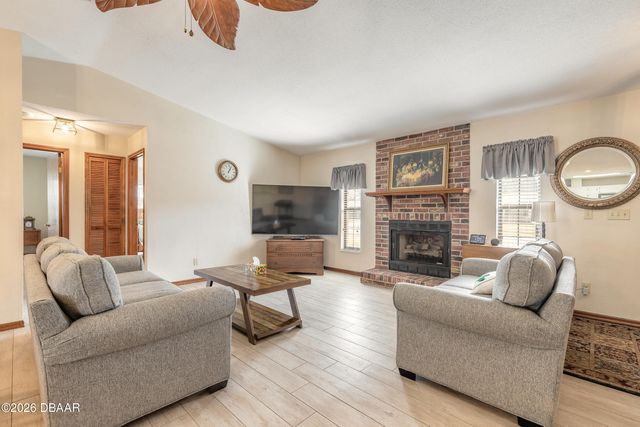 100 Kings Point Court, Daytona Beach, FL 32119