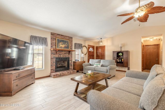 100 Kings Point Court, Daytona Beach, FL 32119