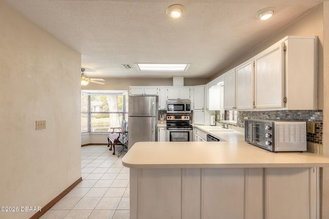 100 Kings Point Court, Daytona Beach, FL 32119