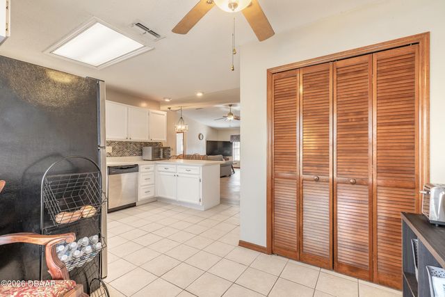 100 Kings Point Court, Daytona Beach, FL 32119