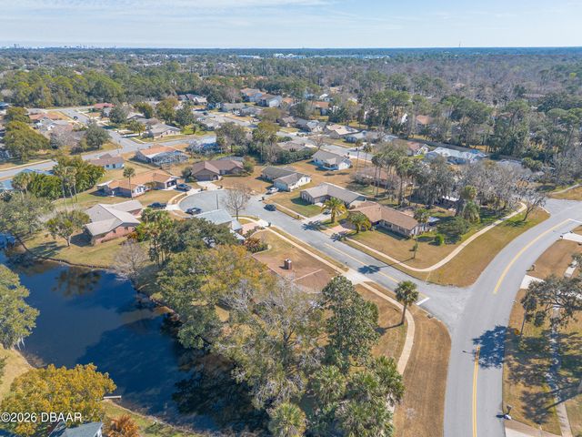 100 Kings Point Court, Daytona Beach, FL 32119