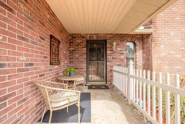 100 Kings Point Court, Daytona Beach, FL 32119