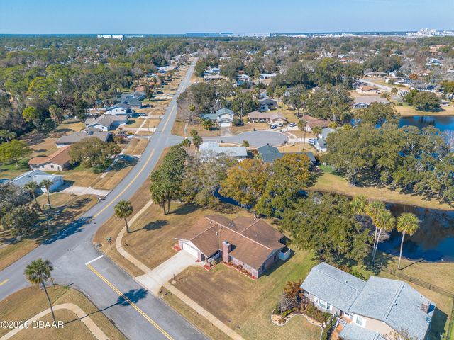 100 Kings Point Court, Daytona Beach, FL 32119