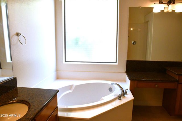 9539 W HARMONY Lane, Peoria, AZ 85382