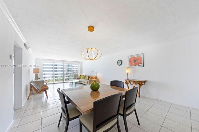 10350 W Bay Harbor Dr 5E, Bay Harbor Islands, FL 33154