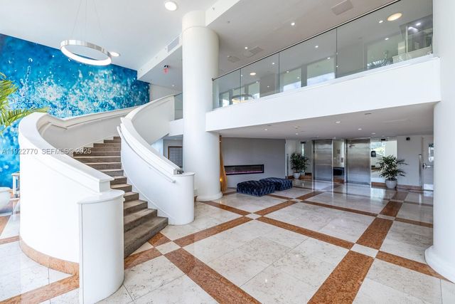 10350 W Bay Harbor Dr 5E, Bay Harbor Islands, FL 33154