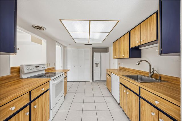 849 SENDA PLATA 15, Venice, FL 34293
