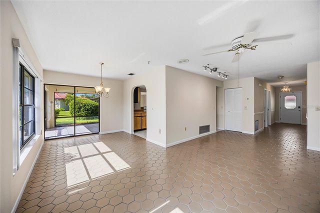 849 SENDA PLATA 15, Venice, FL 34293