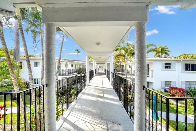 2161 NE 42nd Court 215, Lighthouse Point, FL 33064
