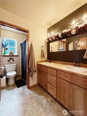 97 B Port Gardner Drive, Hat Island, WA 98206