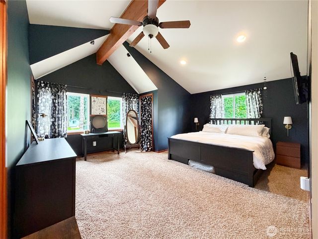97 B Port Gardner Drive, Hat Island, WA 98206