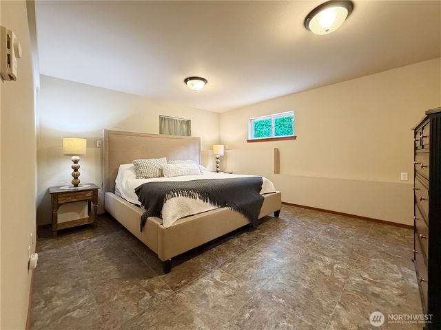 97 B Port Gardner Drive, Hat Island, WA 98206