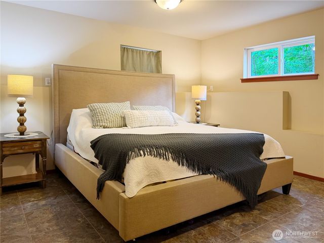 97 B Port Gardner Drive, Hat Island, WA 98206