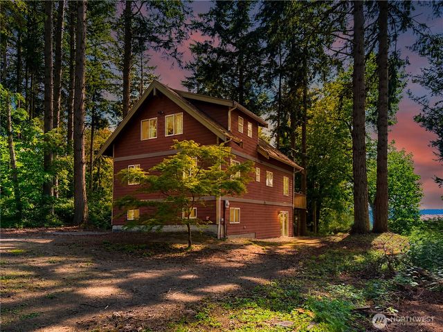 97 B Port Gardner Drive, Hat Island, WA 98206