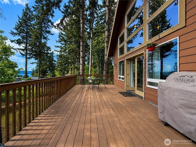 97 B Port Gardner Drive, Hat Island, WA 98206