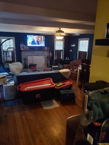 715 County Line Road, Amityville, NY 11701
