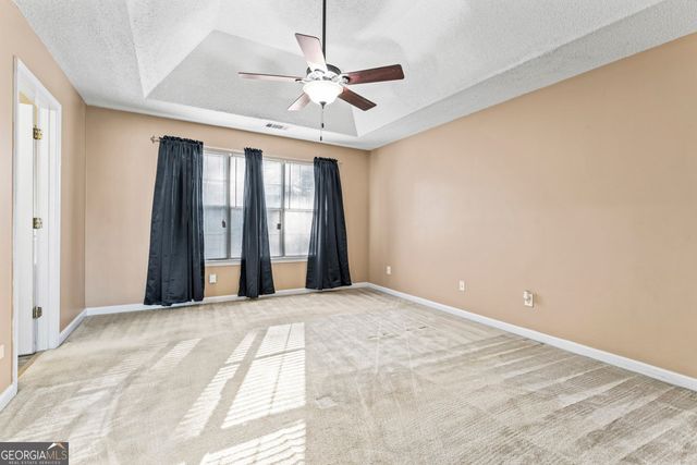 64 Dogwood Lakes Drive, Hampton, GA 30228