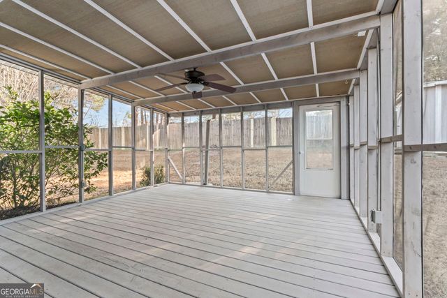 64 Dogwood Lakes Drive, Hampton, GA 30228