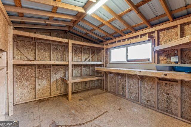 64 Dogwood Lakes Drive, Hampton, GA 30228