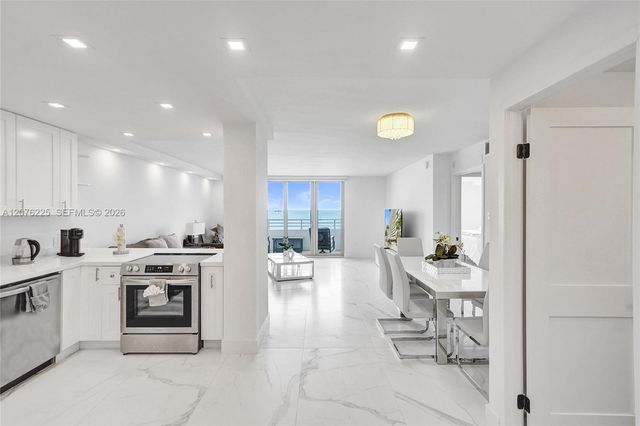 5555 Collins Avenue 9M, Miami Beach, FL 33140