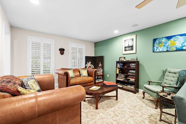 107 Billerica Road, Chelmsford, MA 01824