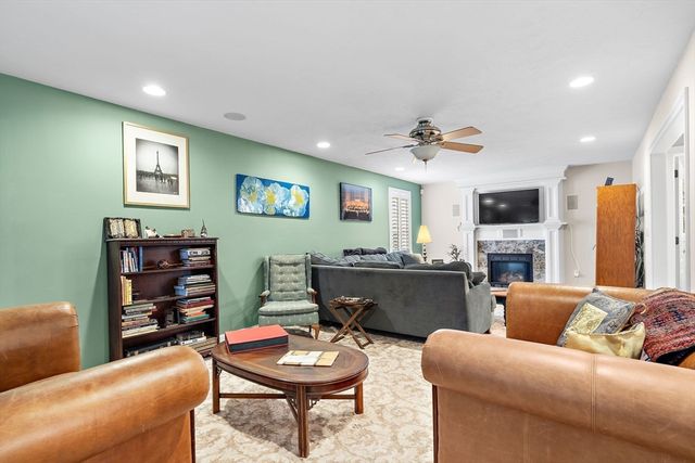 107 Billerica Road, Chelmsford, MA 01824