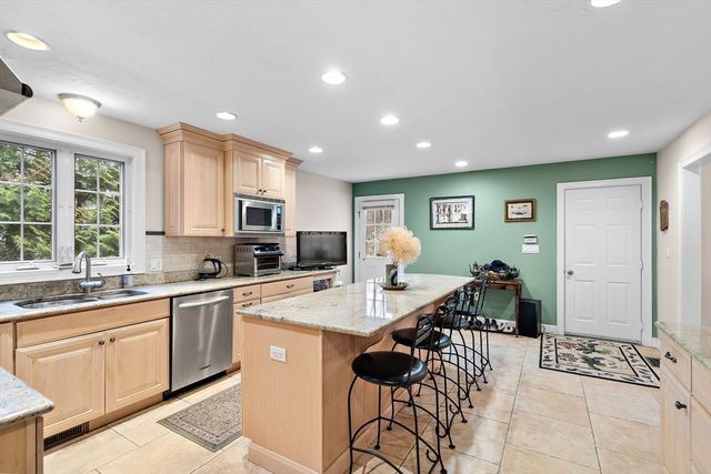 107 Billerica Road, Chelmsford, MA 01824