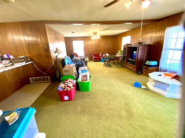 403 Mockingbird Lane, Chico, TX 76431