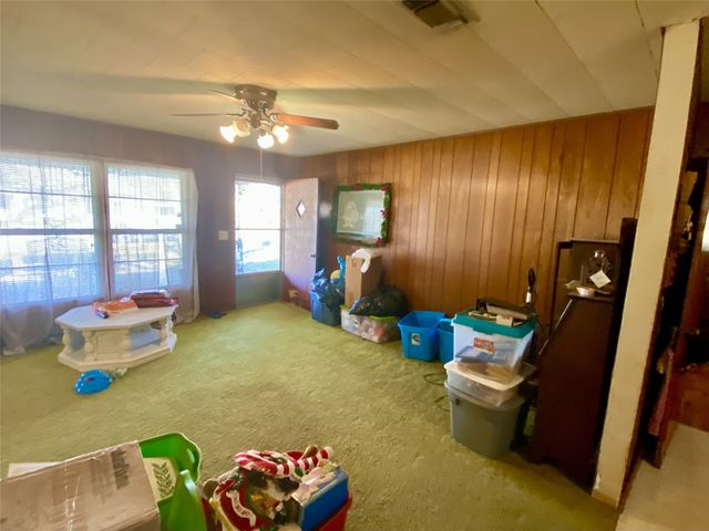 403 Mockingbird Lane, Chico, TX 76431