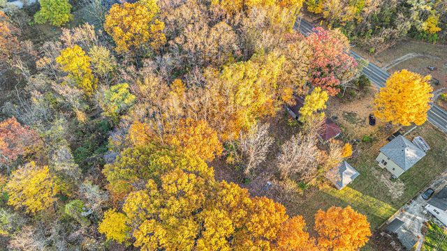 321 E Bertrand Road, Niles, MI 49120