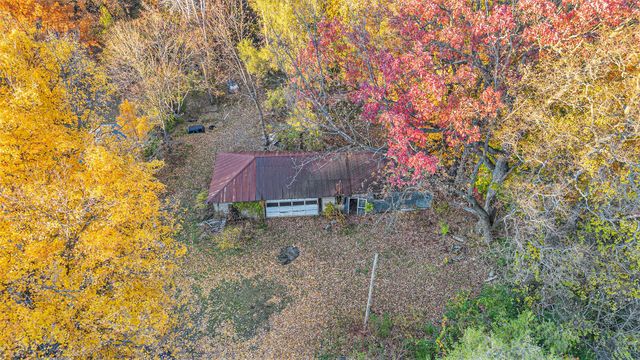 321 E Bertrand Road, Niles, MI 49120