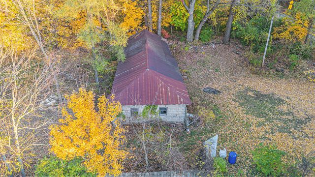 321 E Bertrand Road, Niles, MI 49120