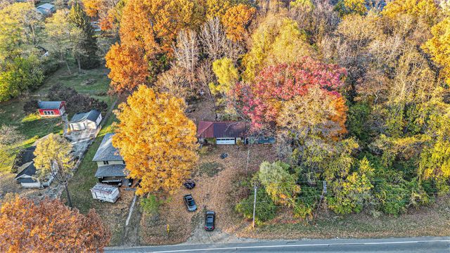 321 E Bertrand Road, Niles, MI 49120
