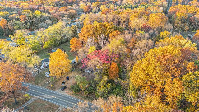 321 E Bertrand Road, Niles, MI 49120