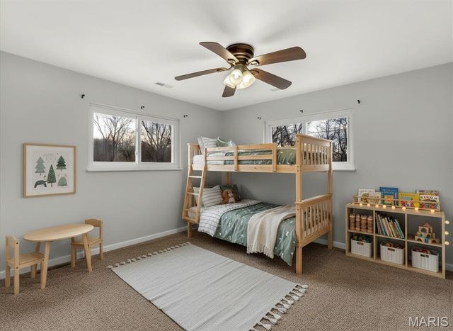 105 Lavernel Drive, Fenton, MO 63026