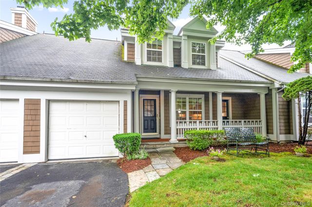 19 Winterberry Lane, Briarcliff Manor, NY 10510