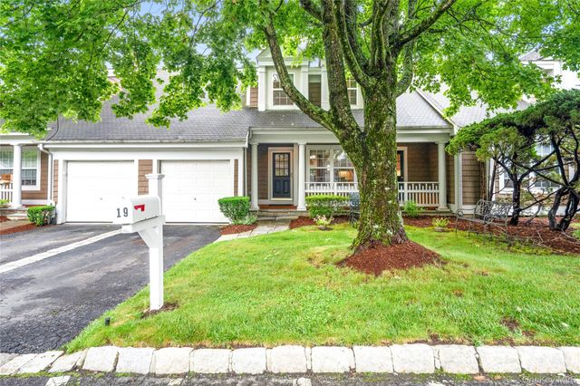 19 Winterberry Lane, Briarcliff Manor, NY 10510
