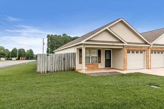 101 Legends Ct, Dothan, AL 36305
