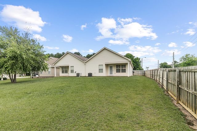 101 Legends Ct, Dothan, AL 36305