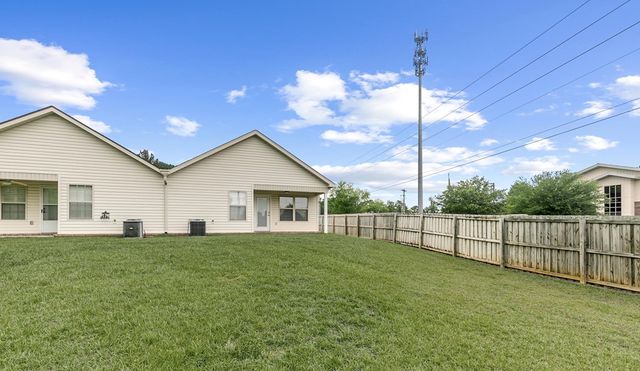 101 Legends Ct, Dothan, AL 36305