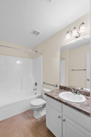 101 Legends Ct, Dothan, AL 36305