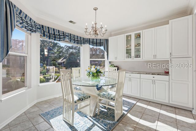 19 Hampton Cir, Bluffton, SC 29909